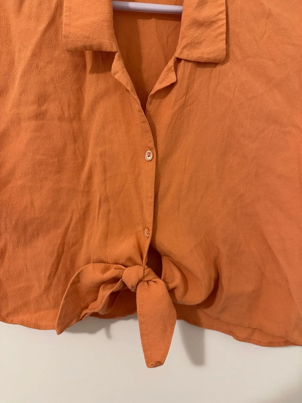 Aritzia Wilfred Free Orange Tie Front Cropped T-shirt Blouse Size XS Women’s - Picture 3 of 9